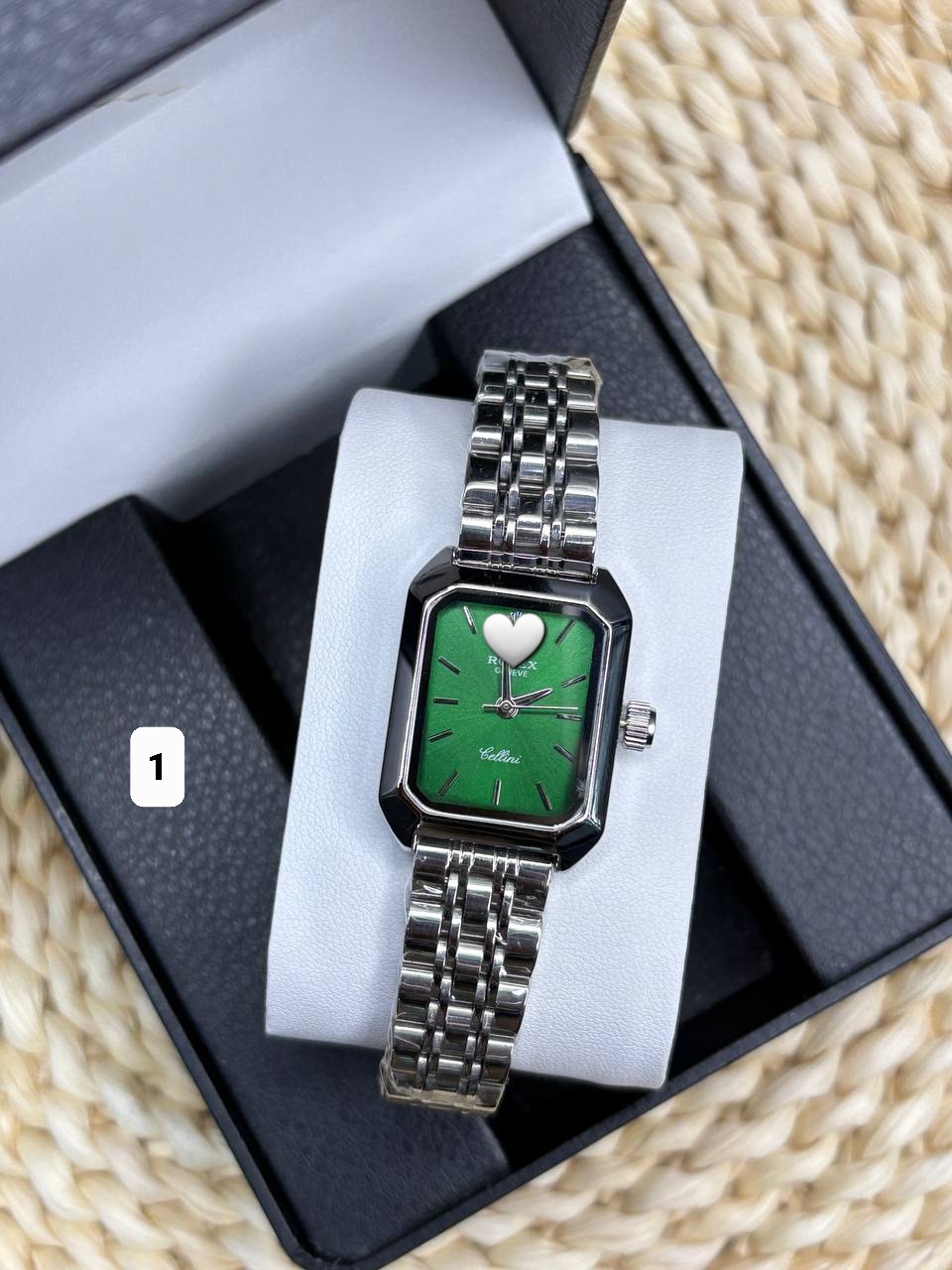 نقره ای صفحه سبز