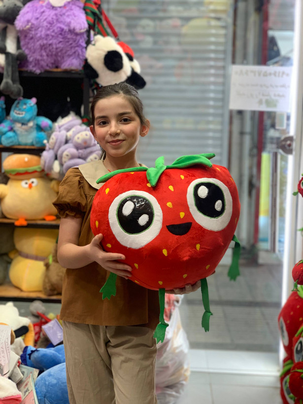 عروسک فرنگیس
